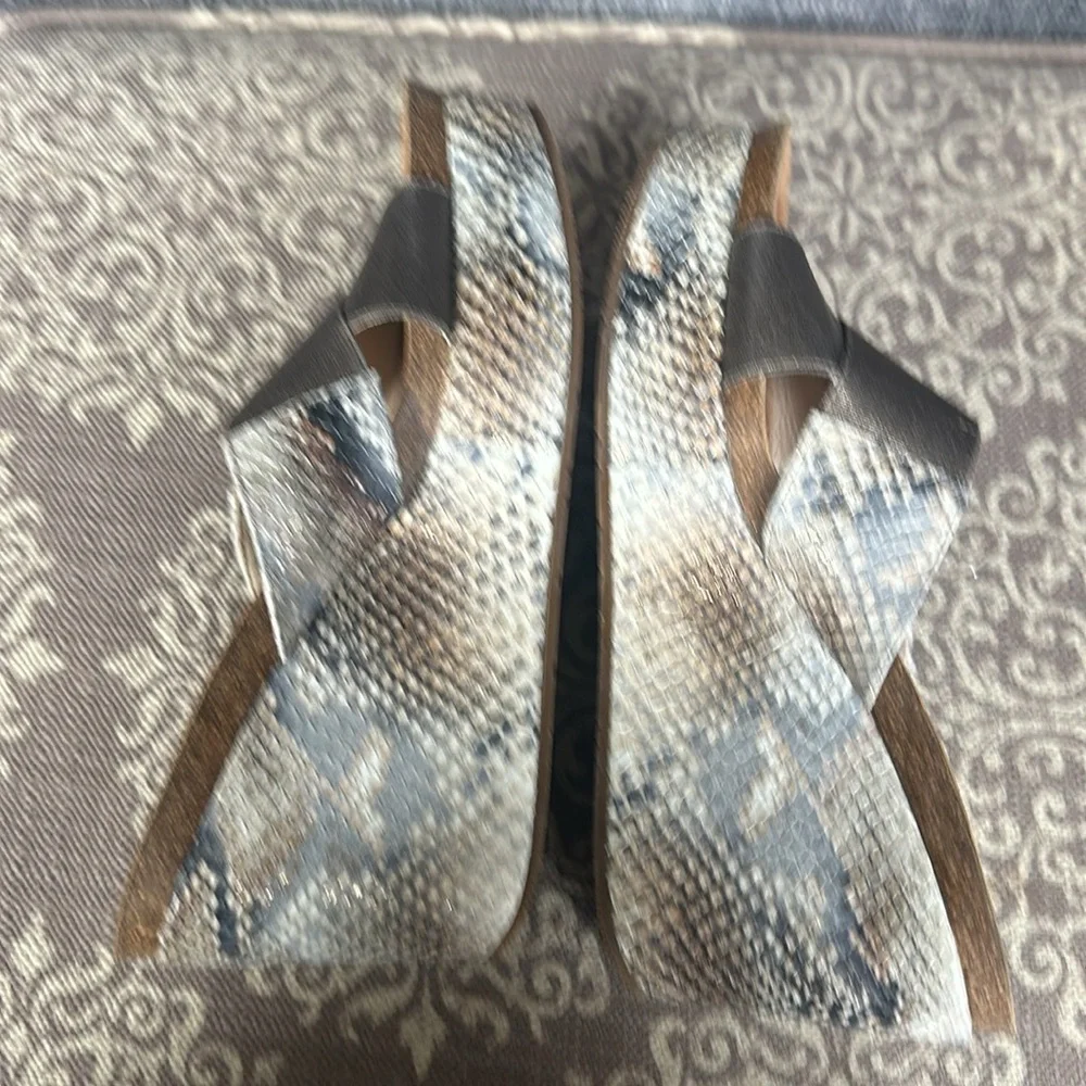 fenme 💕 Made in Spain 🇪🇸 Snakeskin Wedge; 8.5; Preloved EUC - Picture 6 of 7